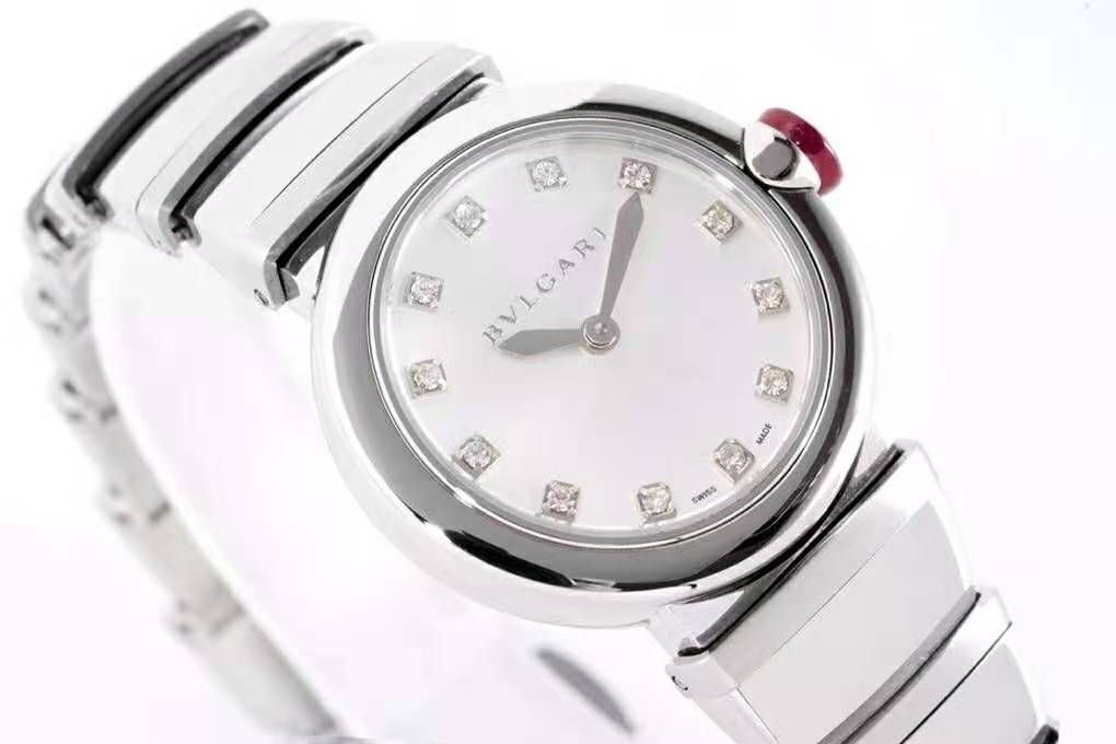 Lvcea Silver Dial in Steel